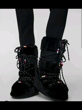 Moon Boots | Y2K Snow Boots | Faux Fur Winter Boots | Après Ski | Women's 40/41